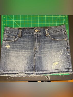 Old Navy Blue Distressed Denim Ultra Low Rise Skirt Size 8